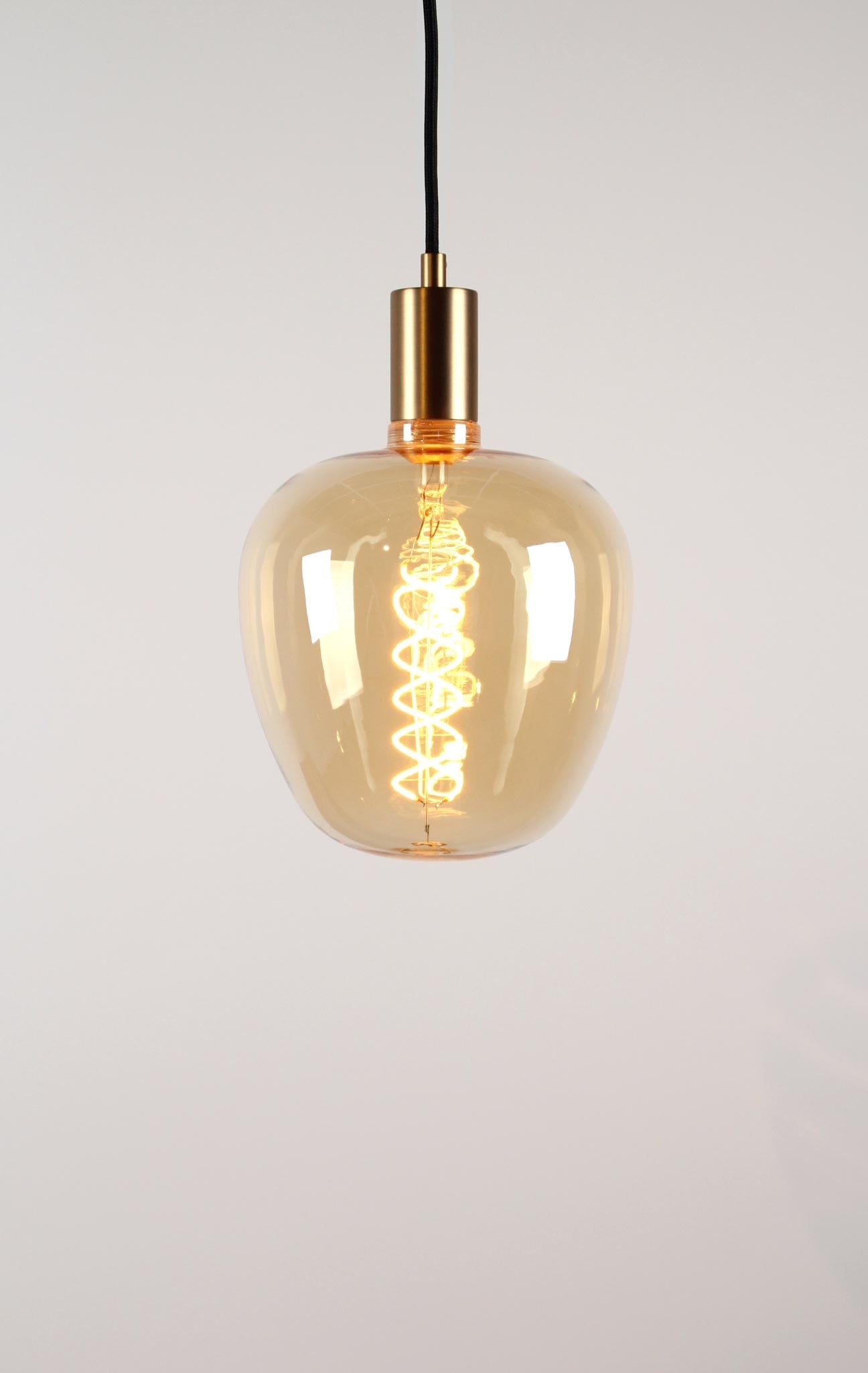 Vintlux E27 Dimmable LED Filament Lamp 4W S190 265lm 2200K - Kyodai Onixx Apple XXL Gold