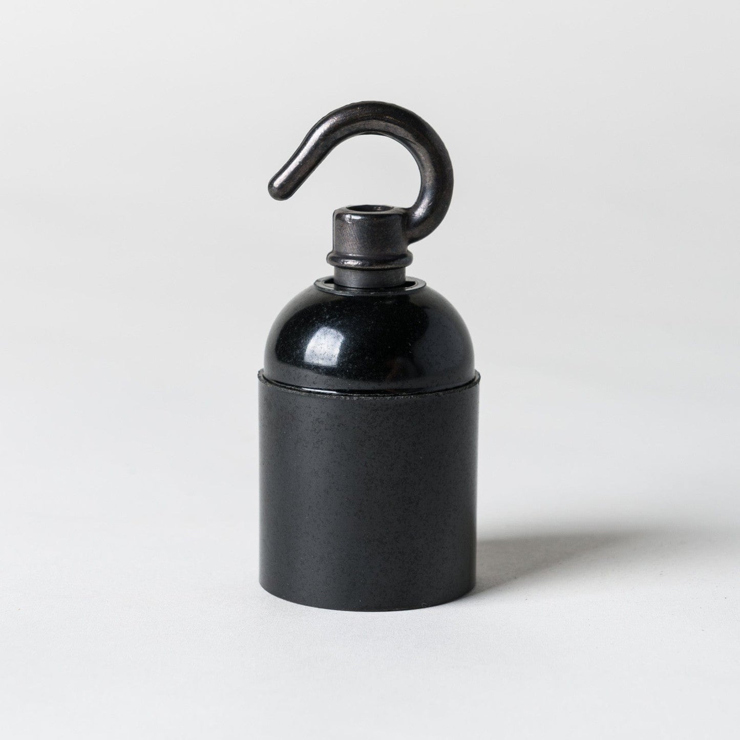 E26 UL Black Plain Skirt Bakelite Lampholder with hook (USA ONLY) - Enamel Shades