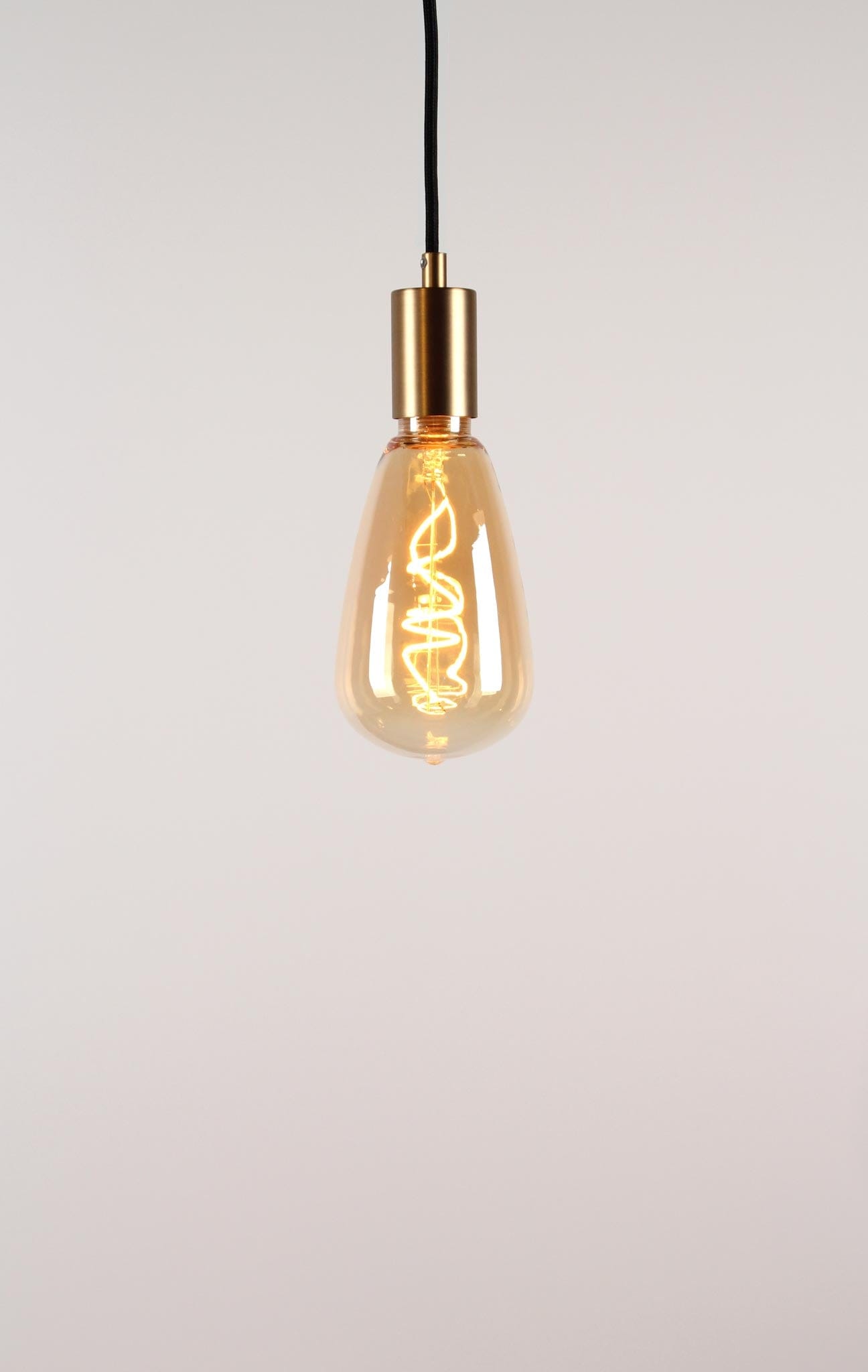 Vintlux E27 Dimmable LED Filament Lamp 4W SF100 265lm 2200K Kyodai Fluxx Edison XL Gold